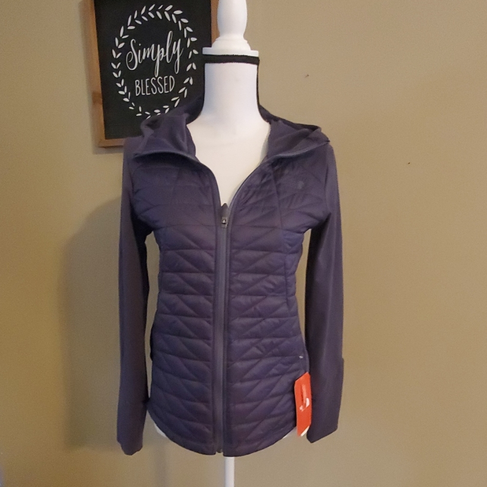 BNWT North Face womens light weight jacket Size S